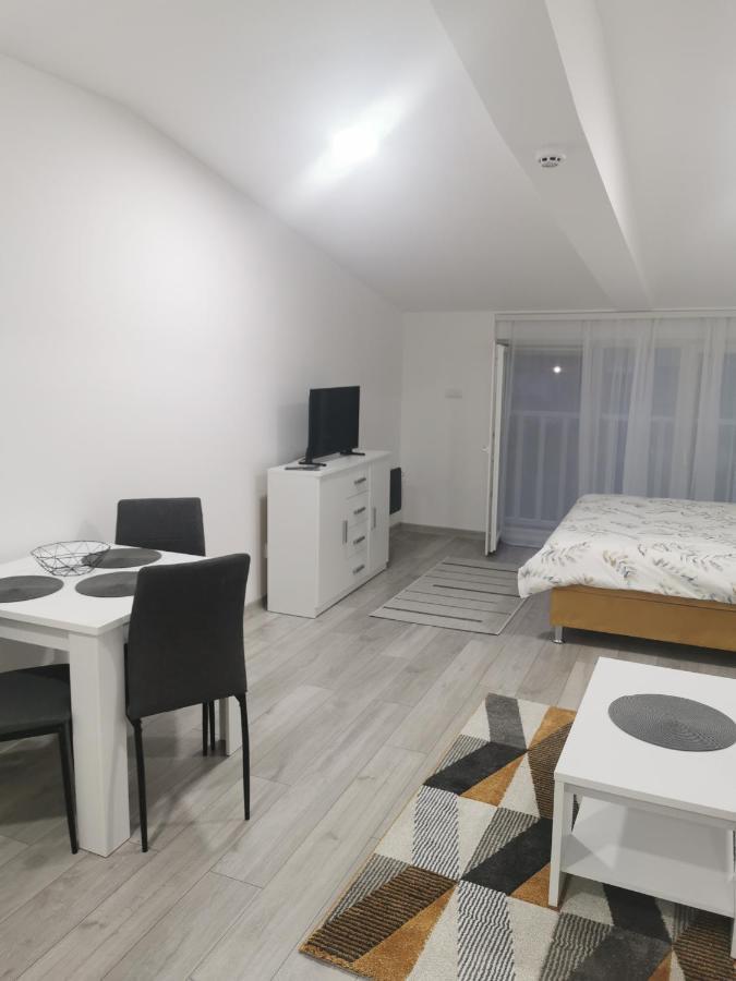 Studio Apartmani บันยา โควิลยาชา ภายนอก รูปภาพ
