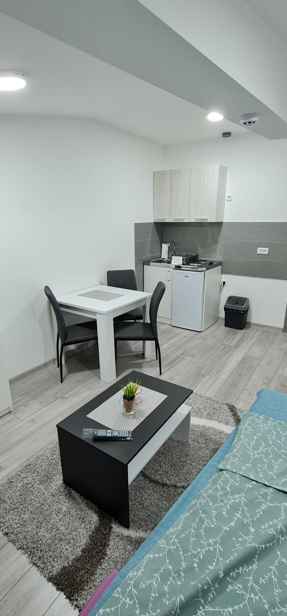 Studio Apartmani บันยา โควิลยาชา ภายนอก รูปภาพ